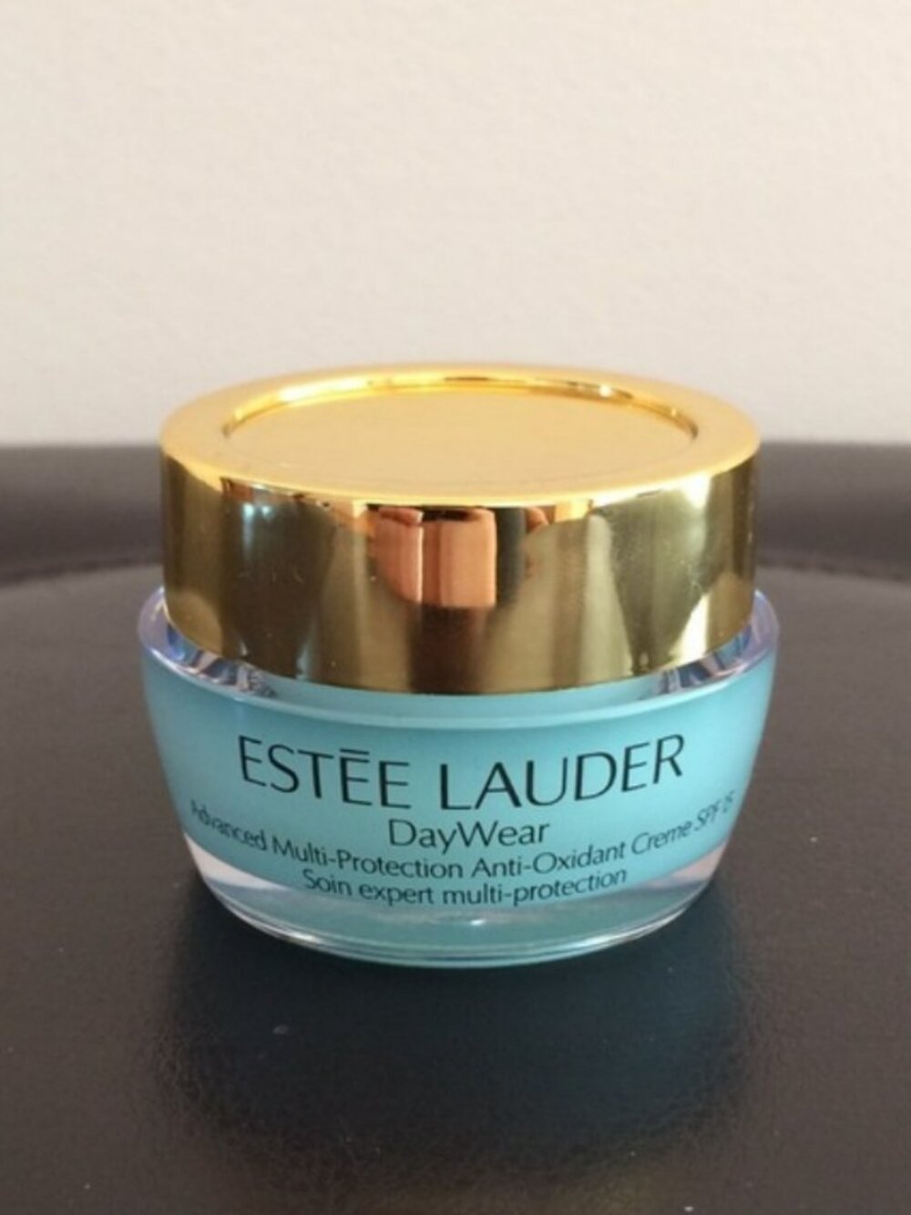 Estee Lauder DayWear Advanced broad spectrum creme Day Wear Cream - Picture 2 of 3